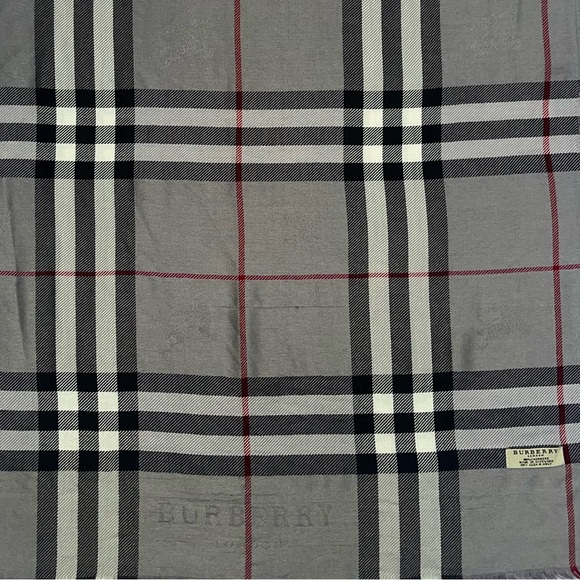 Sold! ❗️❗️BURBERRY LONDON 100%CASHNERE - Picture 5 of 6